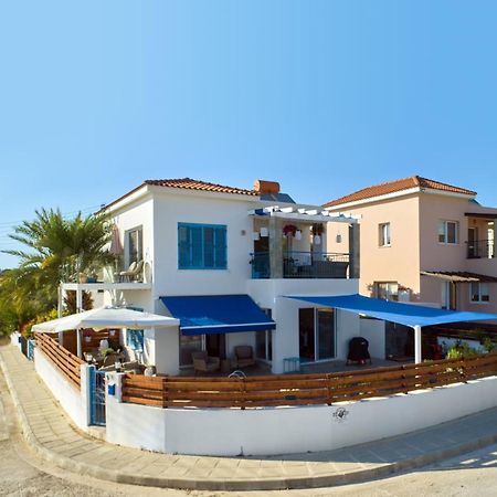 Villanelle Bed & Breakfast Welcomes Dog Lovers Only Tala Extérieur photo